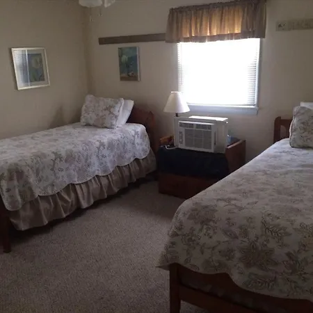 Outstanding Bayviews From This 1St Floor Duplex